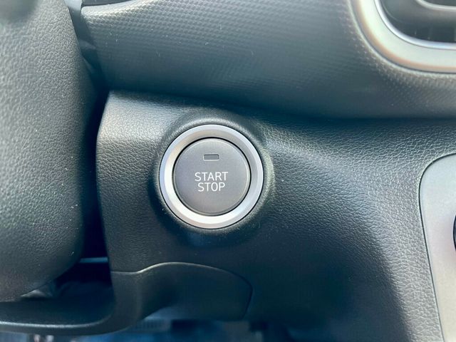 2022 Hyundai KONA SEL - 22899665 - 22