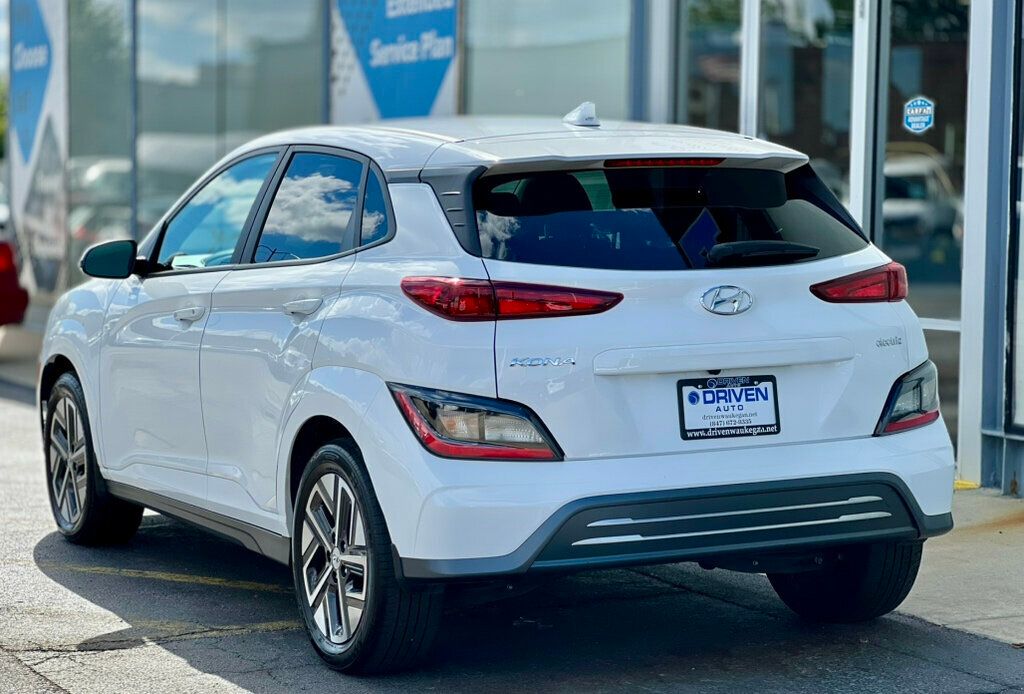2022 Hyundai KONA SEL - 22899665 - 2