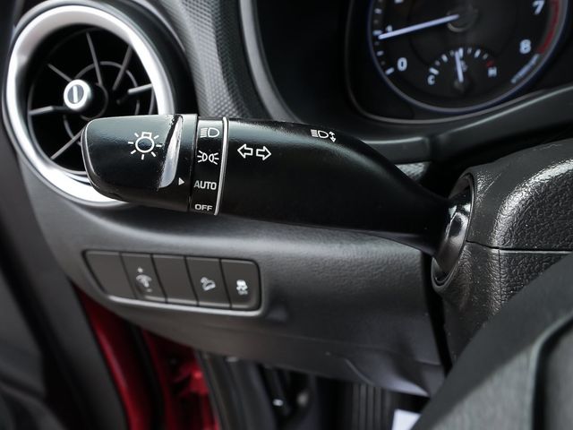 2022 Hyundai Kona SEL - 23081640 - 22