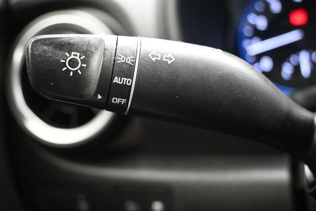 2022 Hyundai Kona SEL Automatic FWD - 23031250 - 24