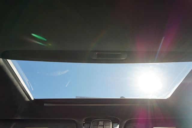 2022 Hyundai Palisade CALLIGRAPHY, SUPER LOW MILES, PANORAMA MOON ROOF, LEATHER - 22953196 - 40