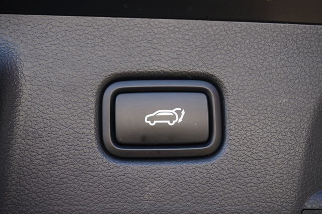 2022 Hyundai Palisade CALLIGRAPHY, SUPER LOW MILES, PANORAMA MOON ROOF, LEATHER - 22953196 - 8