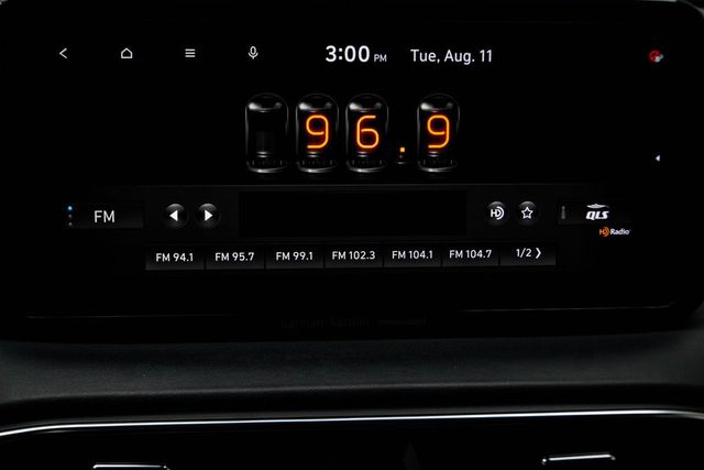 2022 Hyundai Santa Fe Limited FWD - 23063427 - 24