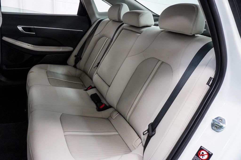 2022 Hyundai Sonata SEL photo 19