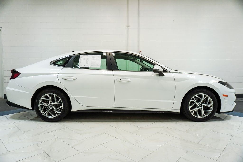 2022 Hyundai Sonata SEL photo 8