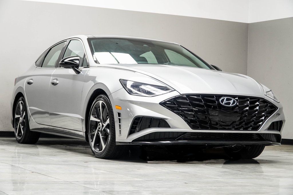 2022 Hyundai Sonata SEL Plus photo 4