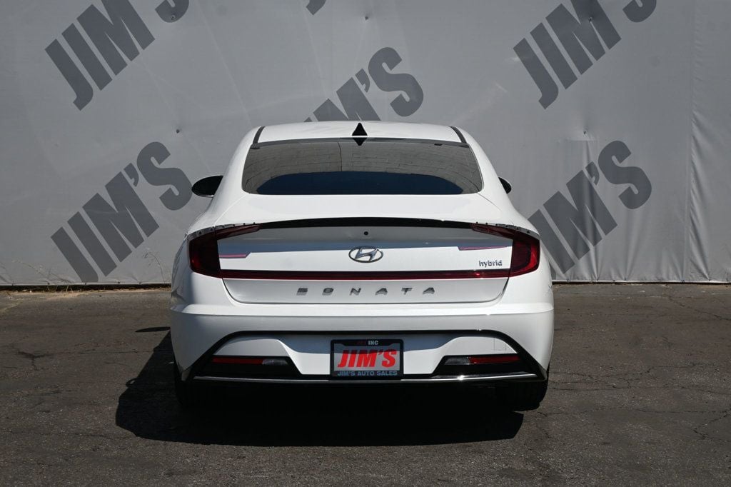 Hyundai Sonata photo 5
