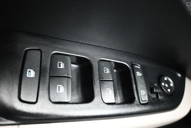 2022 Hyundai Venue SEL IVT - 23048621 - 25