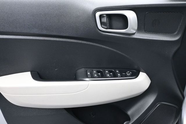 2022 Hyundai Venue SEL IVT - 23048621 - 7