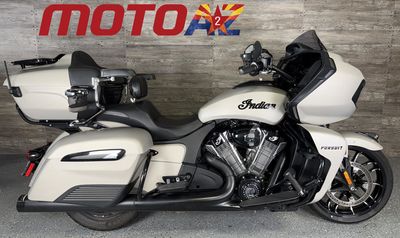 2022 Indian Pursuit Dark Horse