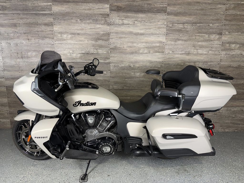 2022 Indian Pursuit Dark Horse LOW MILES! - 23092009 - 11