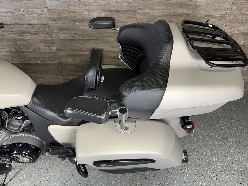 2022 Indian Pursuit Dark Horse LOW MILES! - 23092009 - 14