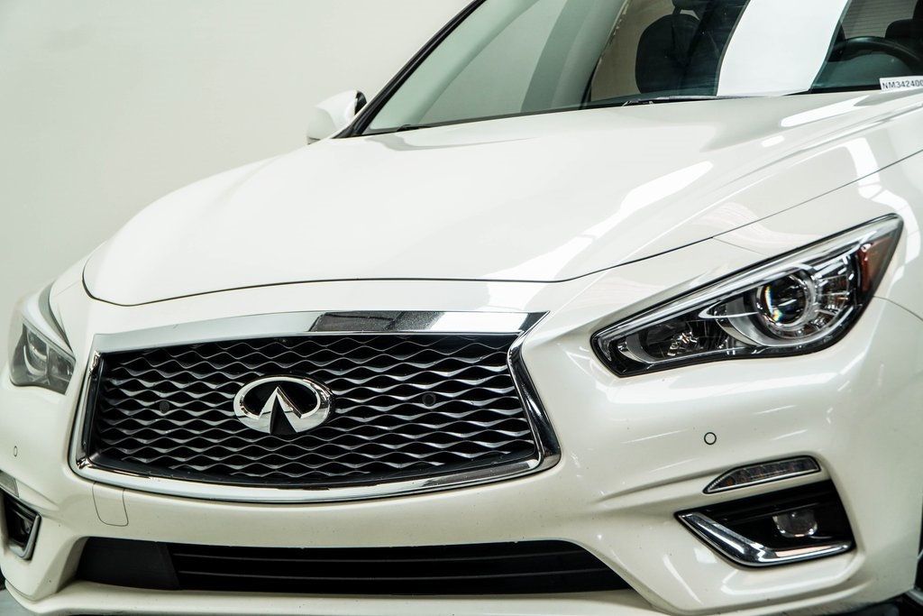 2022 Infiniti Q50 LUXE AWD photo 2
