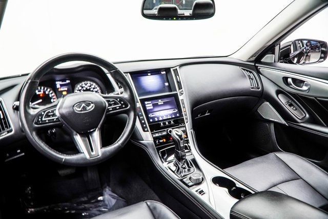 2022 Infiniti Q50 LUXE photo 3