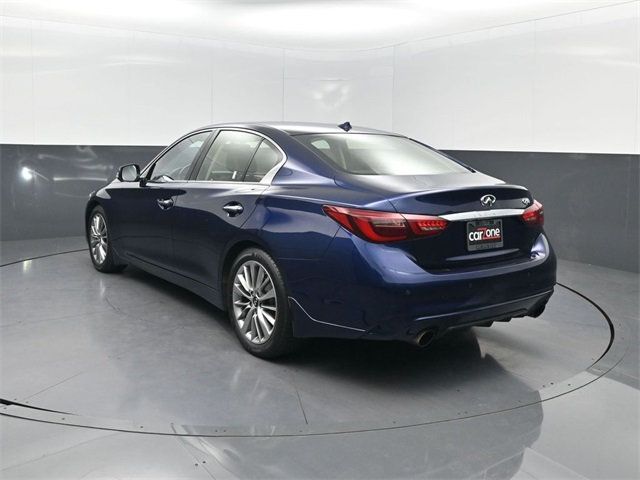 2022 Infiniti Q50 LUXE photo 3