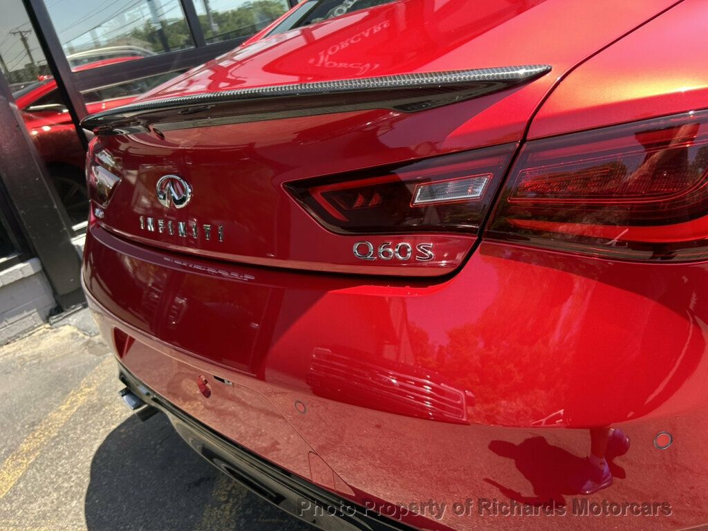 2022 INFINITI Q60 RED SPORT 400 AWD - 23048001 - 10