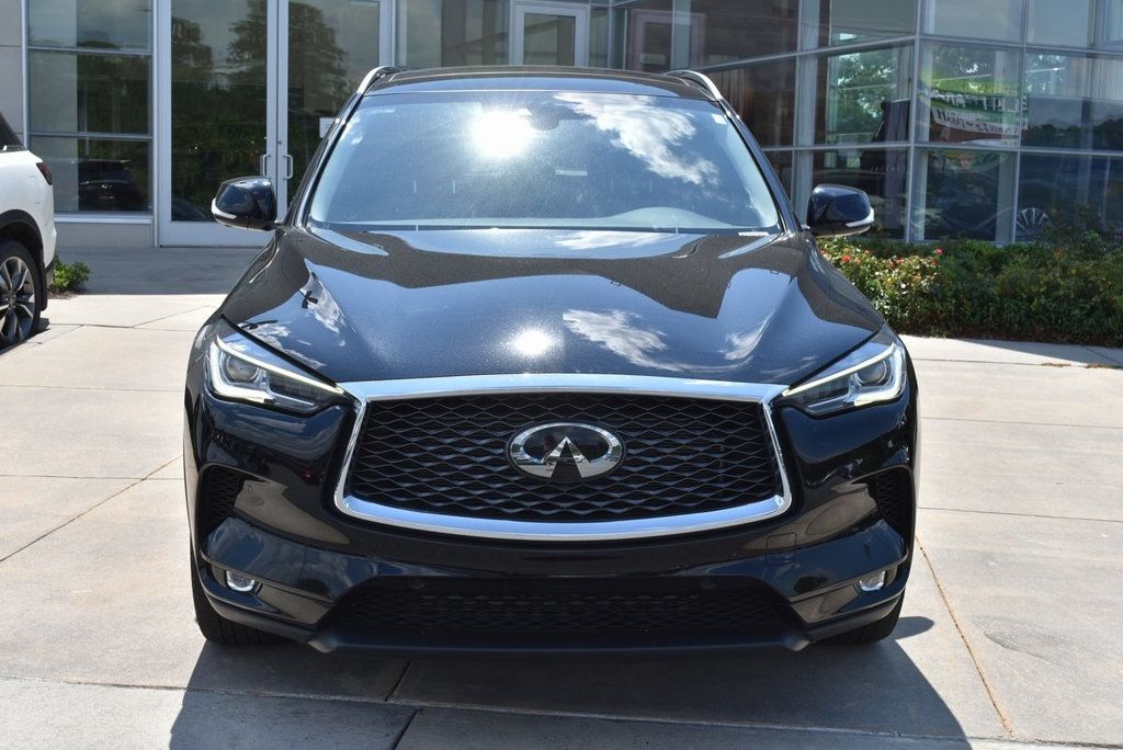 2022 Infiniti QX50 Essential photo 4