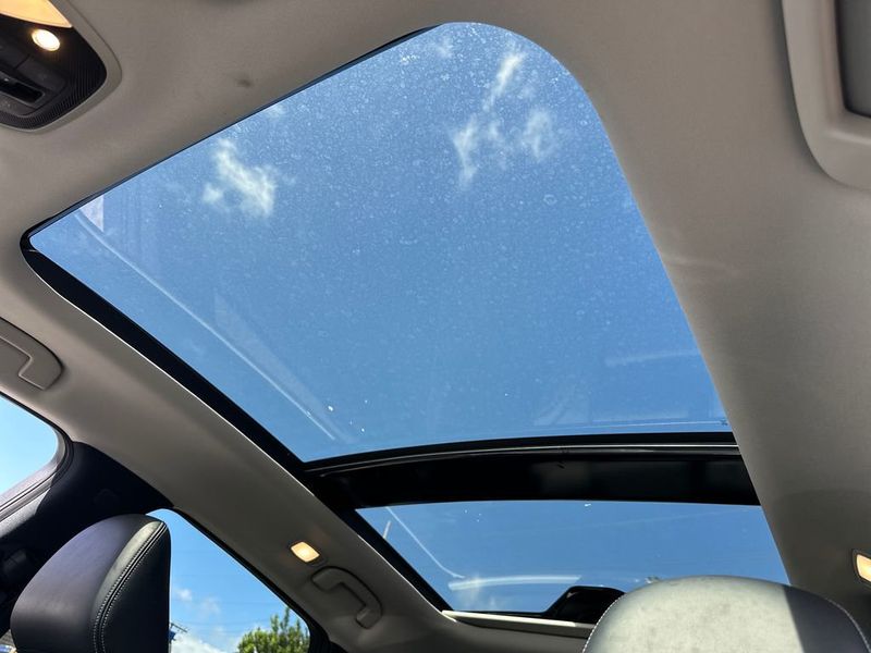 2022 INFINITI QX50 LUXE FWD - 22987597 - 19