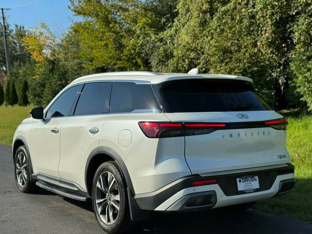 2022 INFINITI QX60 LUXE