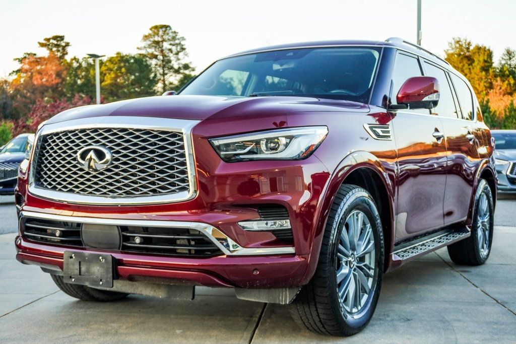 2022 Infiniti QX80 Luxe photo 4