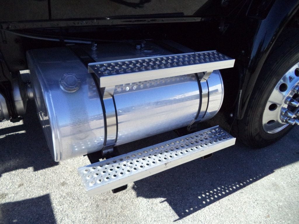 2022 International MV607 Extended Cab w/ 22' JerrDan Car Carrier 6 Ton Low Pro Wide Rollback - 22967462 - 24