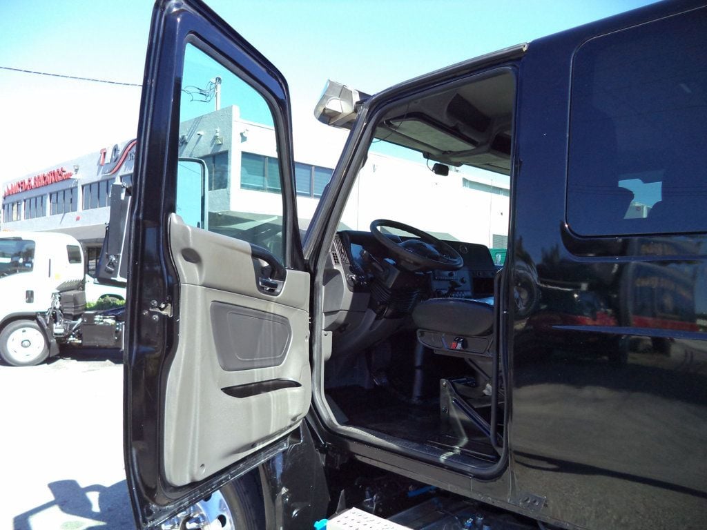 2022 International MV607 Extended Cab w/ 22' JerrDan Car Carrier 6 Ton Low Pro Wide Rollback - 22967462 - 40