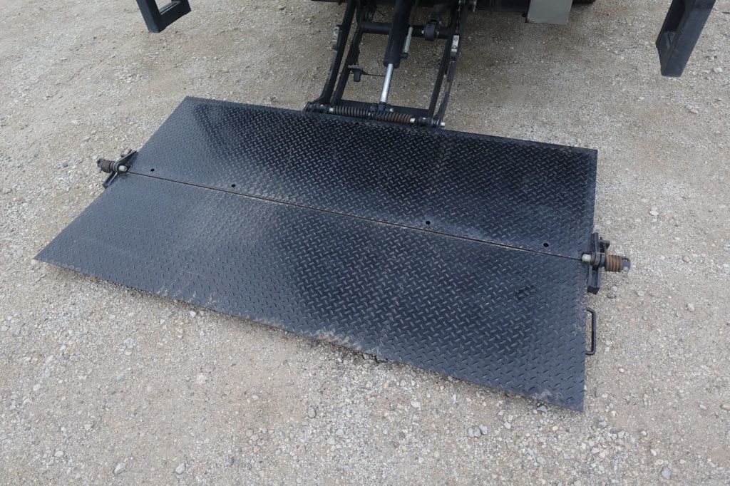 2022 Isuzu NPR HD (18ft Box with Lift Gate) - 22935971 - 21