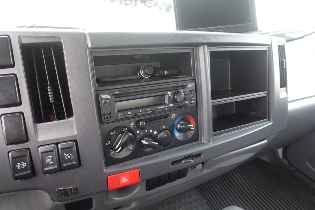 2022 Isuzu NPR HD (18ft Box with Lift Gate) - 22935971 - 40