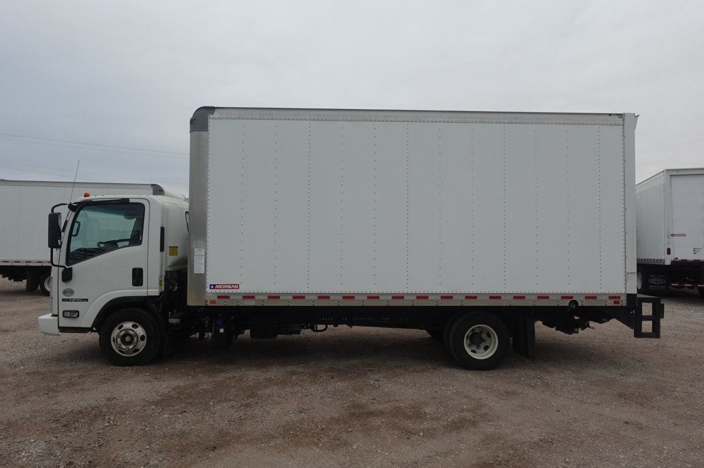2022 Isuzu NPR HD (18ft Box with Lift Gate) - 22935971 - 4