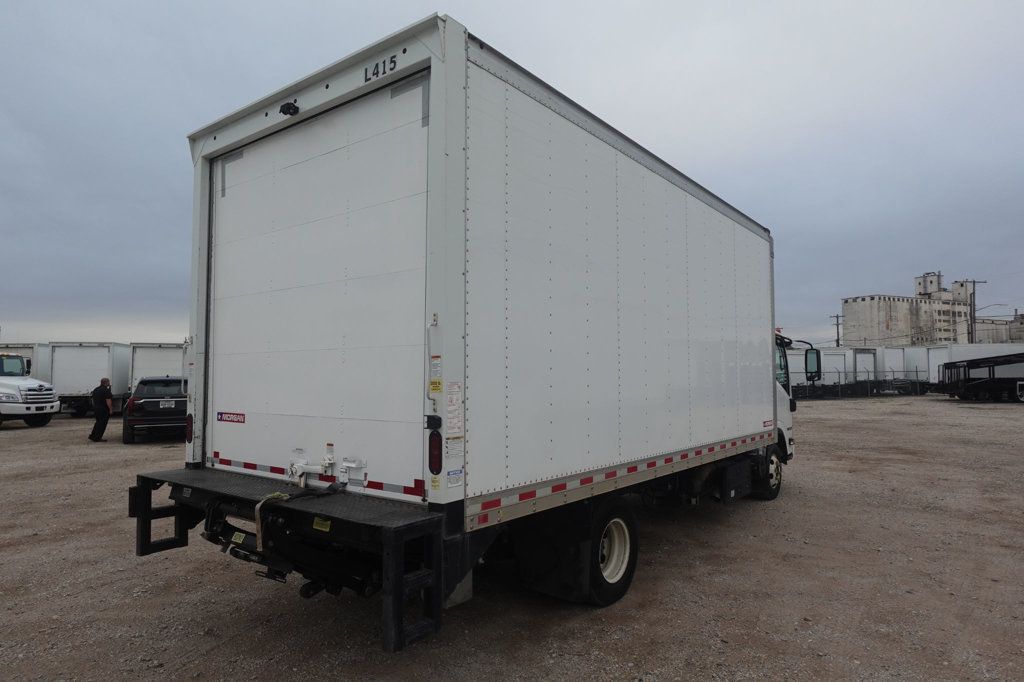 2022 Isuzu NPR HD (18ft Box with Lift Gate) - 22935971 - 7