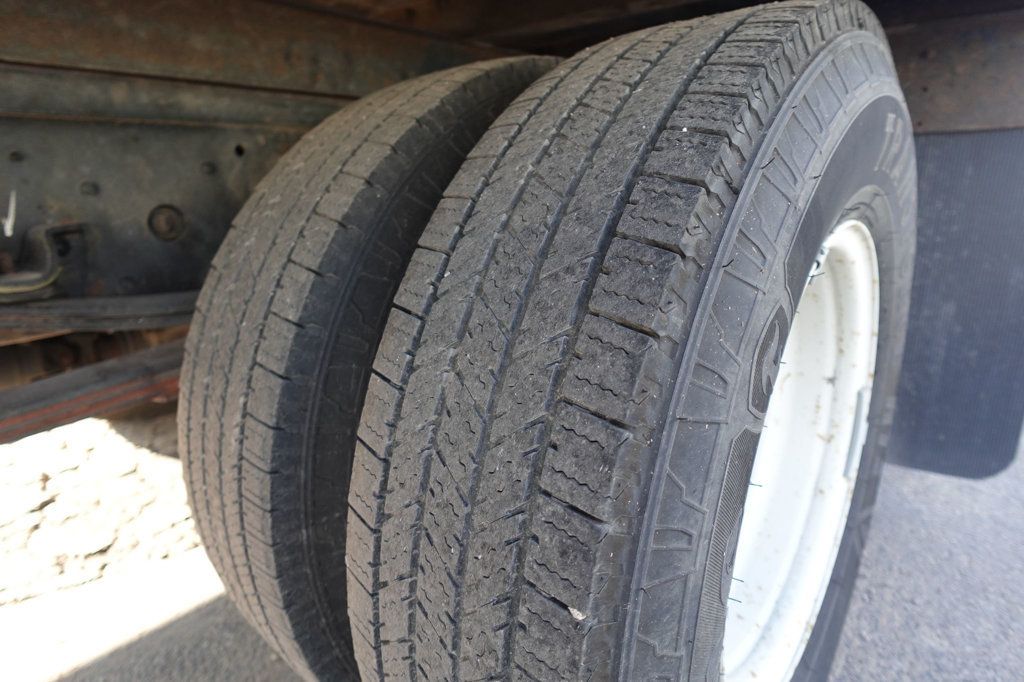 2022 Isuzu NPR HD (18ft Box w/ Lift Gate) - 22938146 - 22