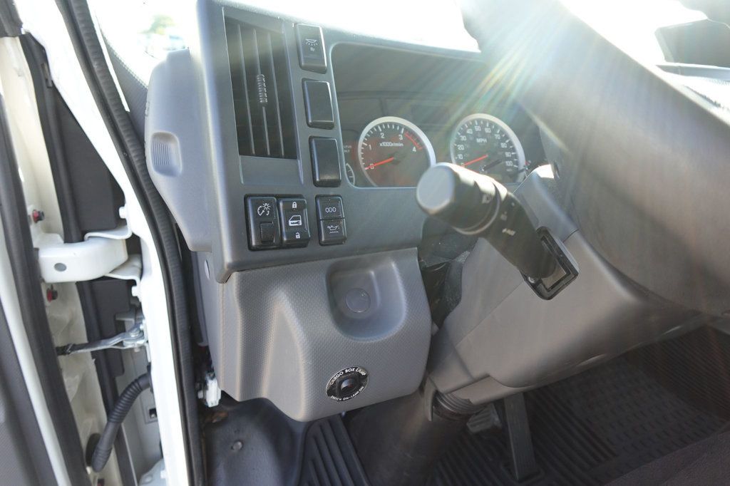 2022 Isuzu NPR HD (18ft Box w/ Lift Gate) - 22938146 - 34