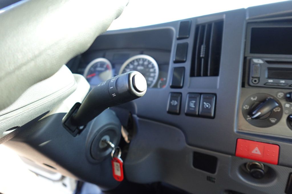 2022 Isuzu NPR HD (18ft Box w/ Lift Gate) - 22938146 - 37