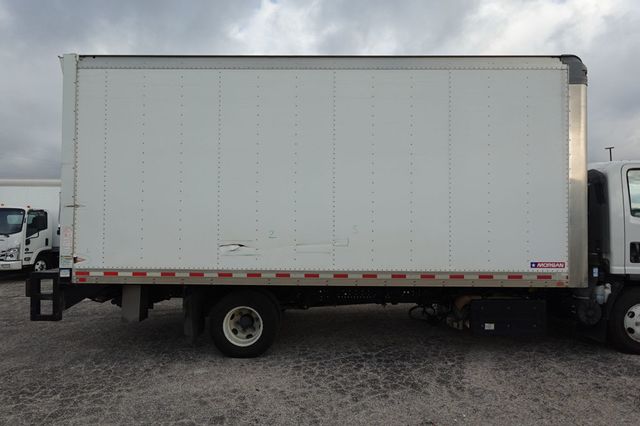 2022 Isuzu NPR HD (18ft Box w/ Lift Gate) - 22938163 - 9