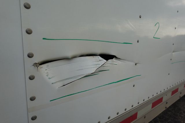 2022 Isuzu NPR HD (18ft Box w/ Lift Gate) - 22938163 - 16