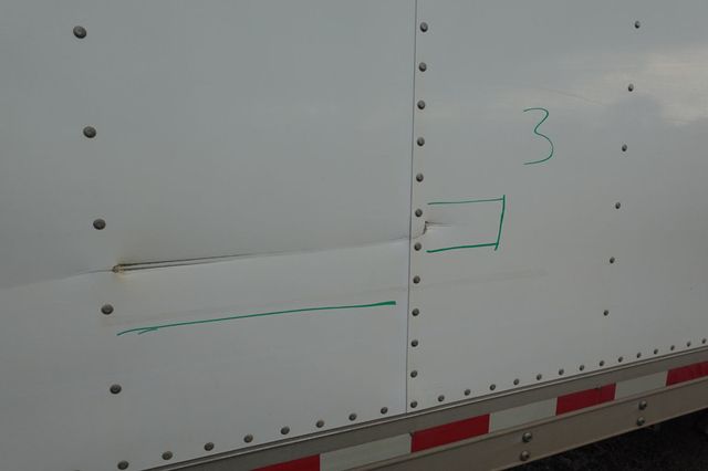 2022 Isuzu NPR HD (18ft Box w/ Lift Gate) - 22938163 - 17