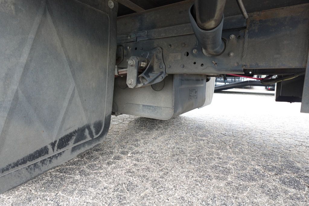 2022 Isuzu NPR HD (18ft Box w/ Lift Gate) - 22938163 - 30