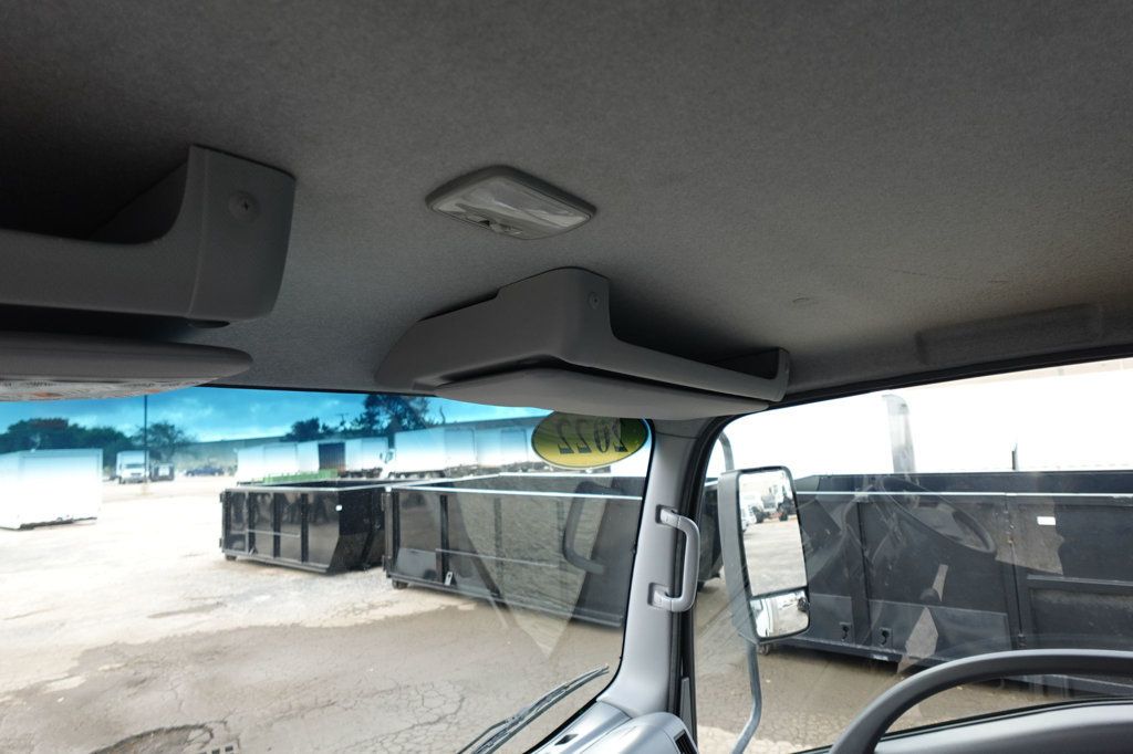 2022 Isuzu NPR HD (18ft Box w/ Lift Gate) - 22938163 - 56