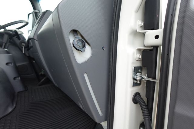 2022 Isuzu NPR HD (18ft Box w/ Lift Gate) - 22938163 - 62