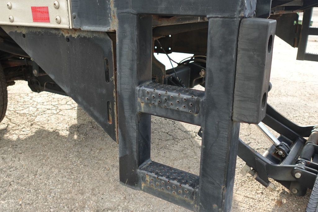 2022 Isuzu NPR HD (18ft Box w/ Lift Gate) - 22938530 - 22