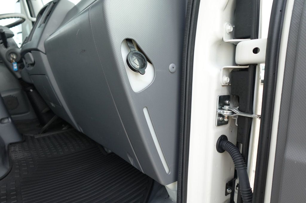 2022 Isuzu NPR HD (18ft Box w/ Lift Gate) - 22938530 - 56