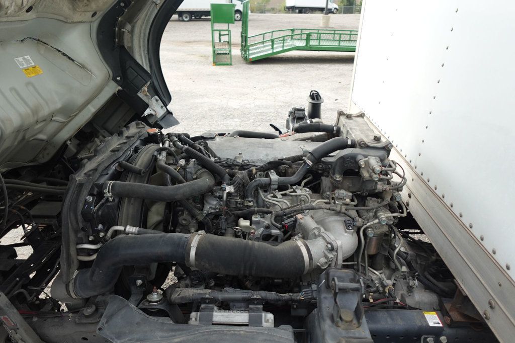 2022 Isuzu NPR HD (18ft Box w/ Lift Gate) - 22938530 - 62