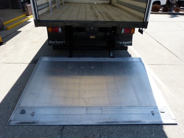 2022 Isuzu NPR HD 6.6L V8 GAS*TILT CAB*DRW*16' "ROCKPORT" BOX*2,200LB "MAXON" LIFT - 22987455 - 17