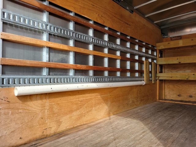 2022 Isuzu NPR HD CREW CAB BOX TRUCK 16' BOX DRW - 22635827 - 23