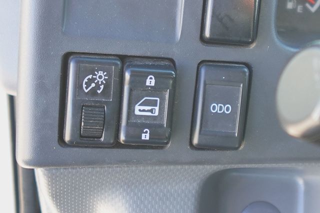 2022 Isuzu NRR (16ft Stakebed w/ Lift Gate) - 22973881 - 28