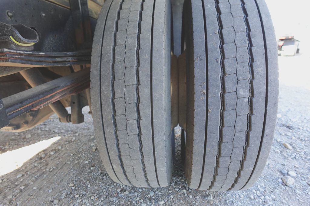 2022 Isuzu NRR (16ft Stakebed w/ Lift Gate) - 22973881 - 42