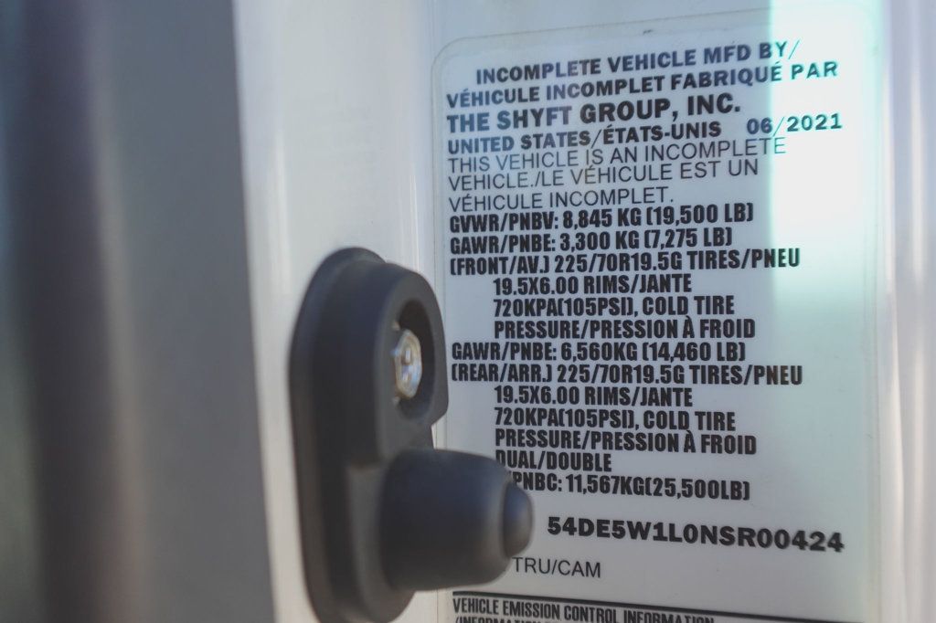 2022 Isuzu NRR (16ft Stakebed w/ Lift Gate) - 22973881 - 50