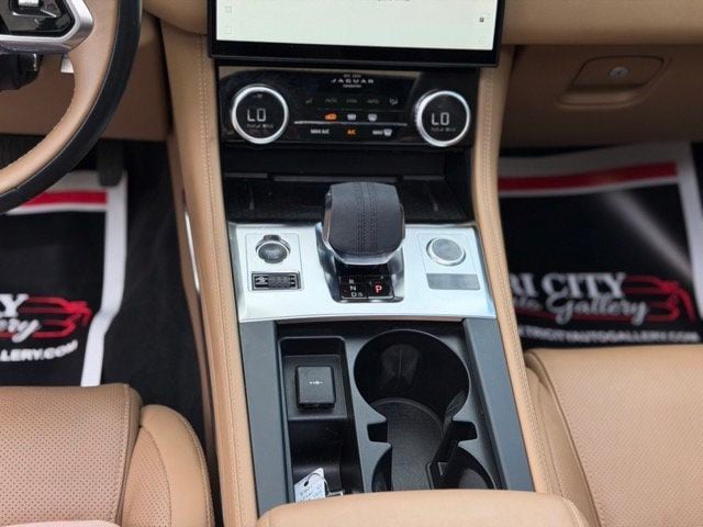 2022 Jaguar F-PACE P250 AWD S - 23080927 - 17