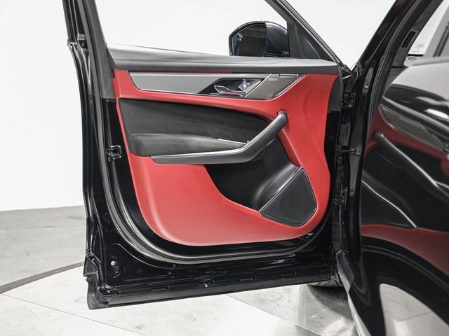 2022 Jaguar F-PACE SVR - 23084429 - 11