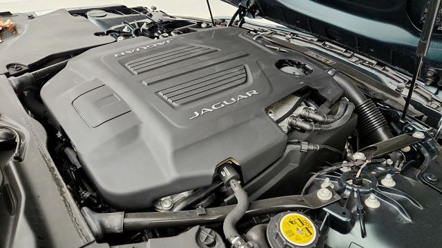 2022 Jaguar F-TYPE Coupe P450 R-Dynamic AWD - 22943232 - 24